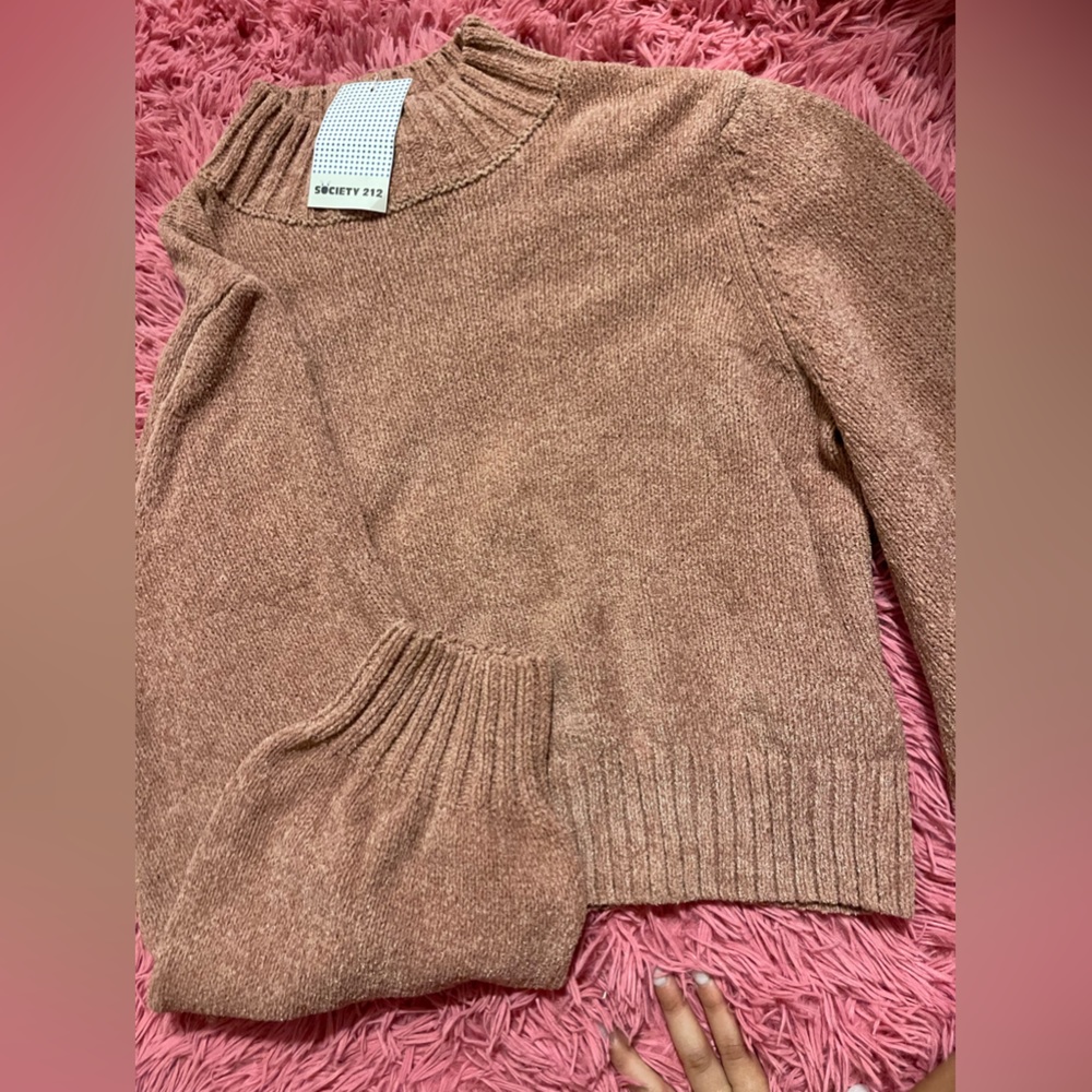 cute cozy sweater for the cold ❄️